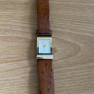 Women Used Watches Brown Strap  W/ New Battery DKNY Accessories
